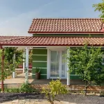 Kır Evi Gadura *