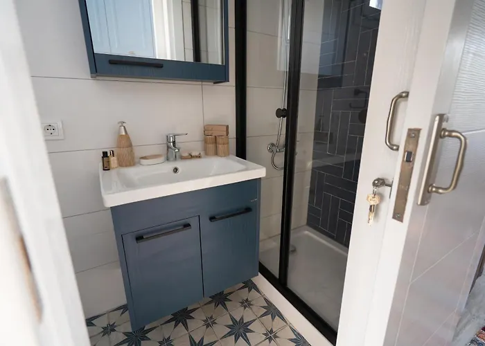 Landhuis Gadura Kir Evleri *